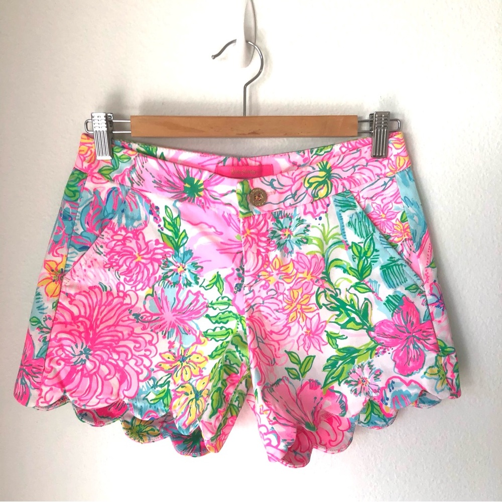 Lilly Pulitzer Buttercup Floral Shorts Pink Green Scalloped Hem XS
